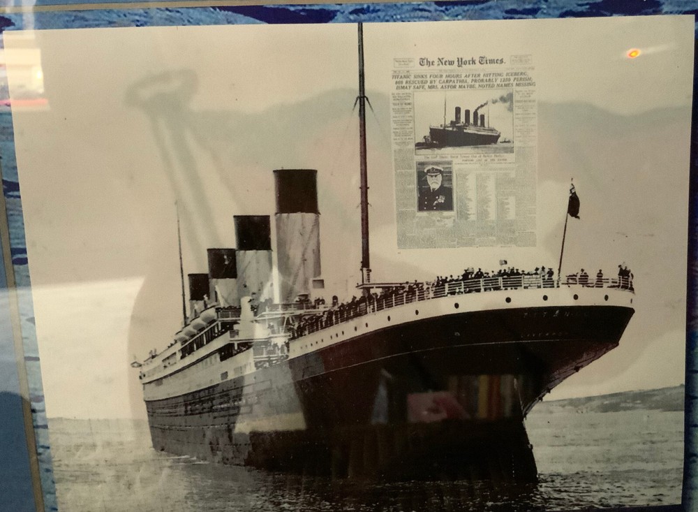 2000 Framed Commemorative Print - Titanic, Newspaper, SOS - Baltic Log Form