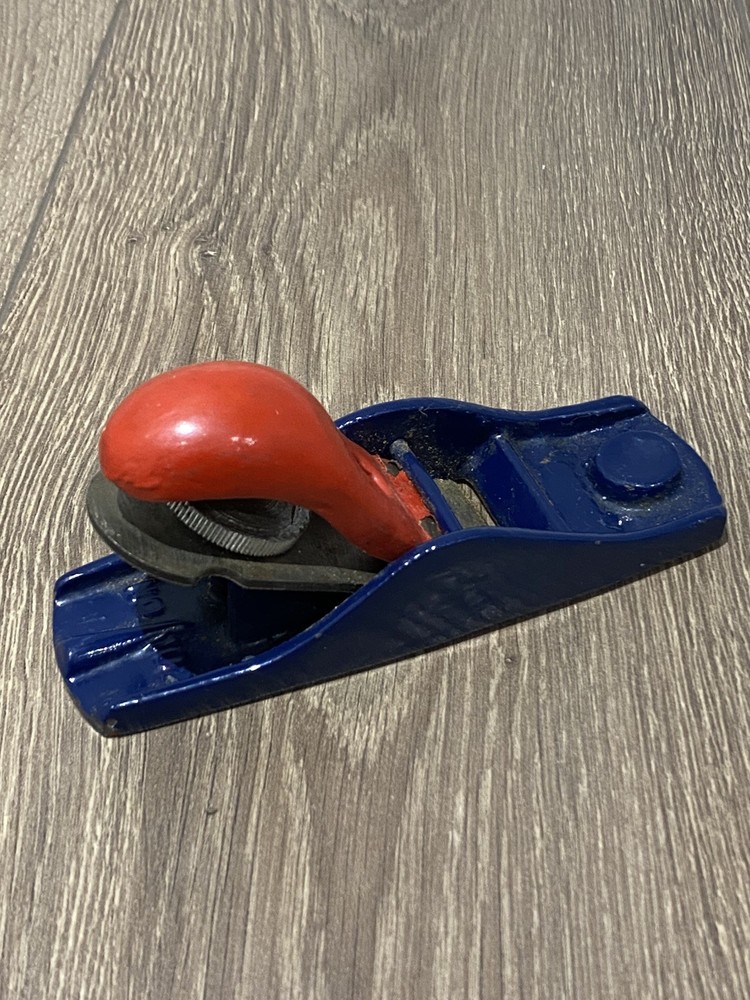 Vintage no. 102 Small Block Plane Good Condition