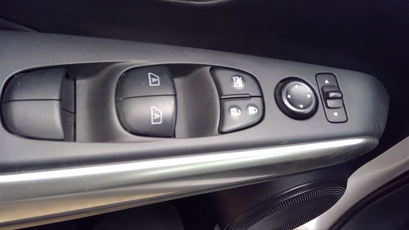 Speedometer Cluster MPH Sr Fits 20 KICKS 1002082