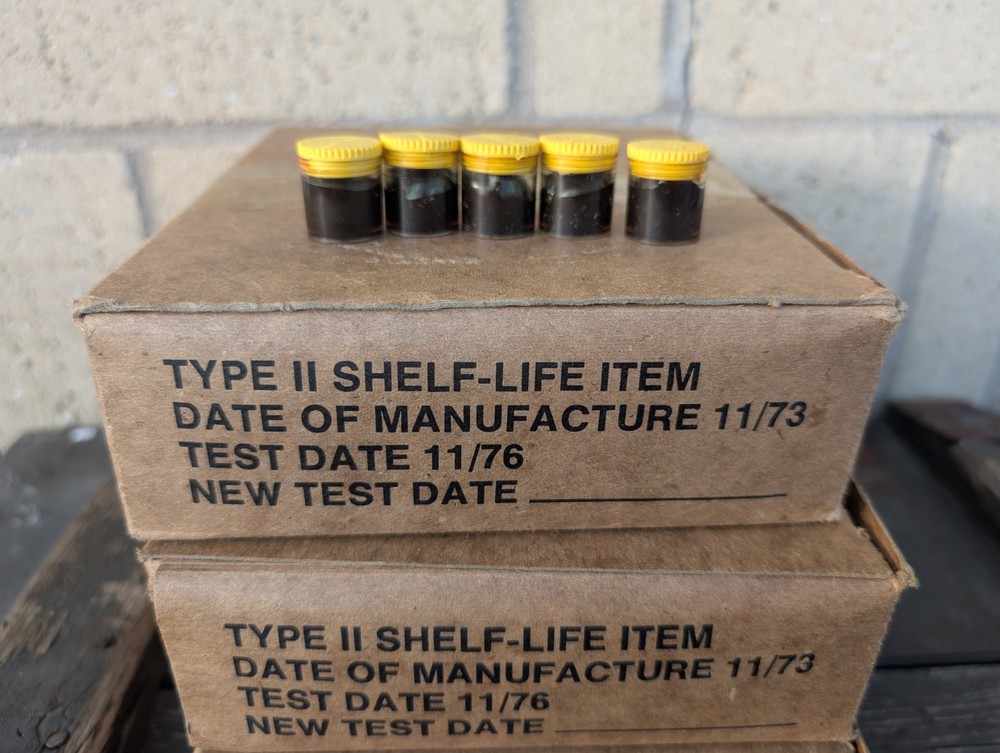 5 NOS USGI Plastilube Grease Pots