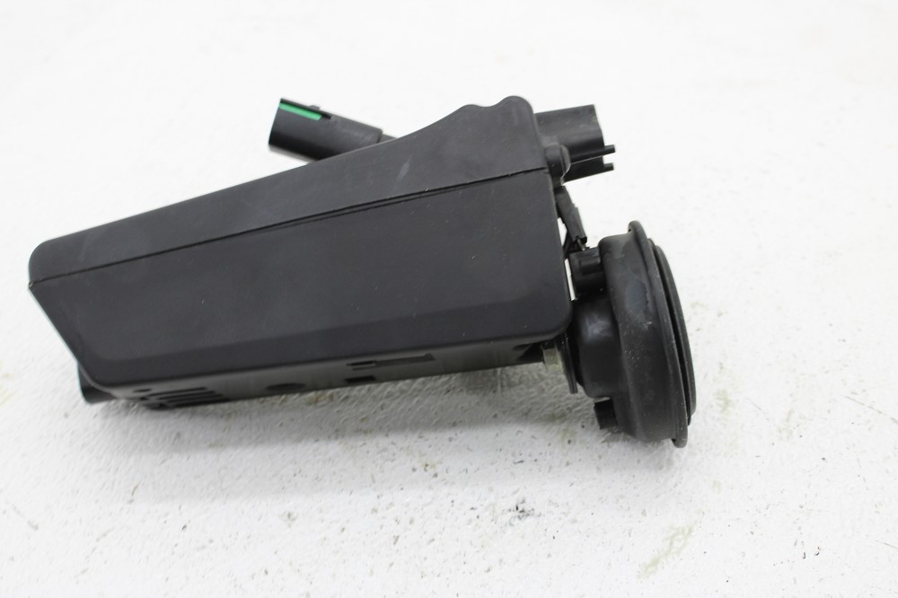 18-23 Harley Davidson Softail Horn electrical box