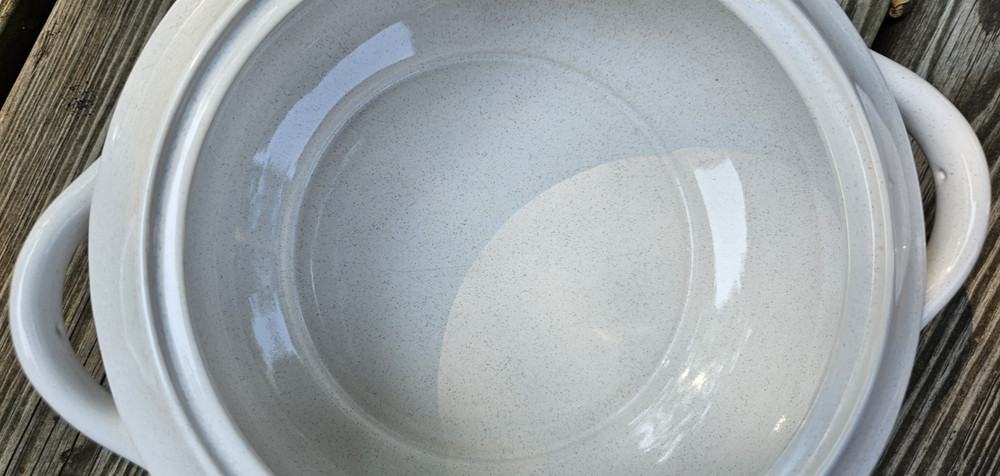 2 Vintage Studio Nova Impulse; 2 Quart Round Covered Casserole, Oval Baker FRSHP