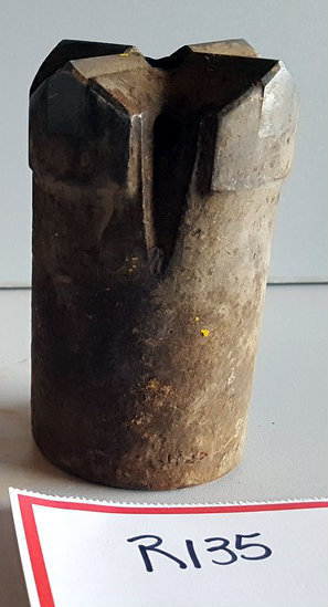 2-1/2" CARBIDE ROCK CROSS DRILL BITS, R135