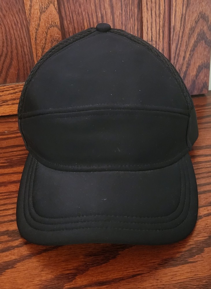 Lululemon Dash And Splash Hat Black One Size Adjustable Good Condition