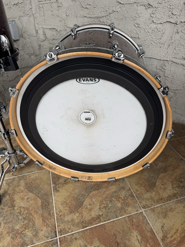 Gretsch Renown Maple Cherry Burst Drum Set