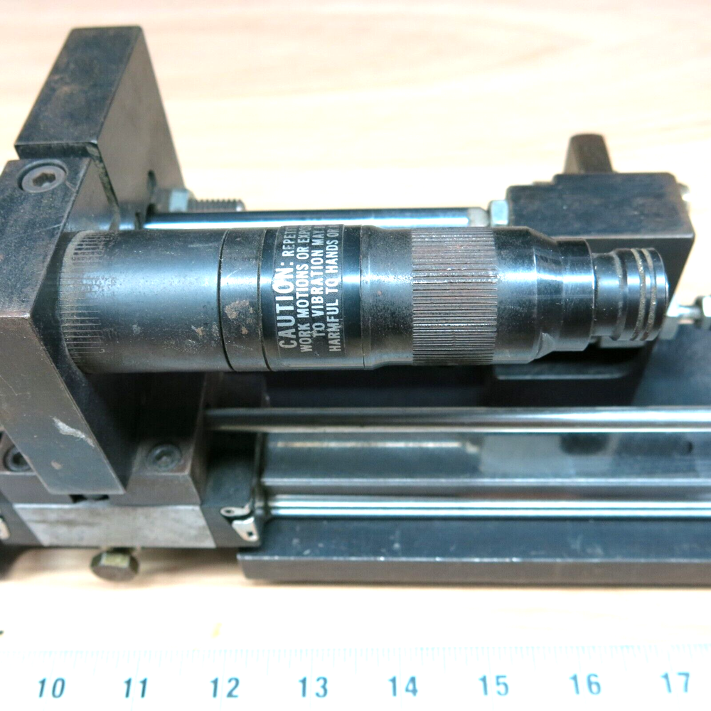 SIOUX TOOLS PNUEMATIC ASSEMBLY LINE DRILL DRIVER WITH 1/4" QUICK CHANGE CHUCK