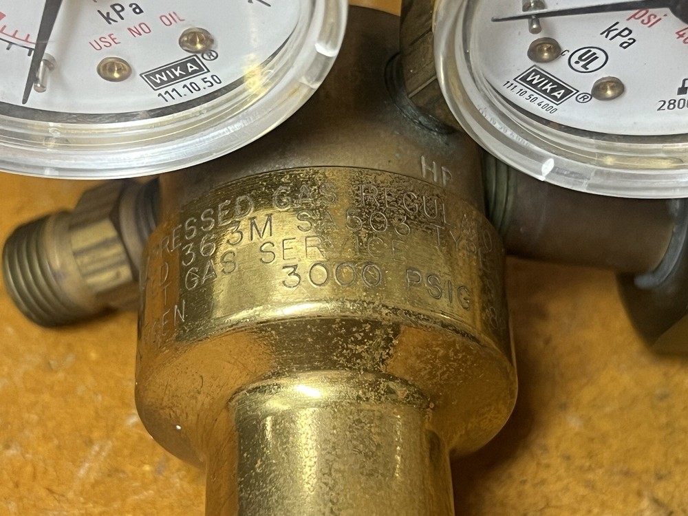 Meco Oxygen Regulator ~
