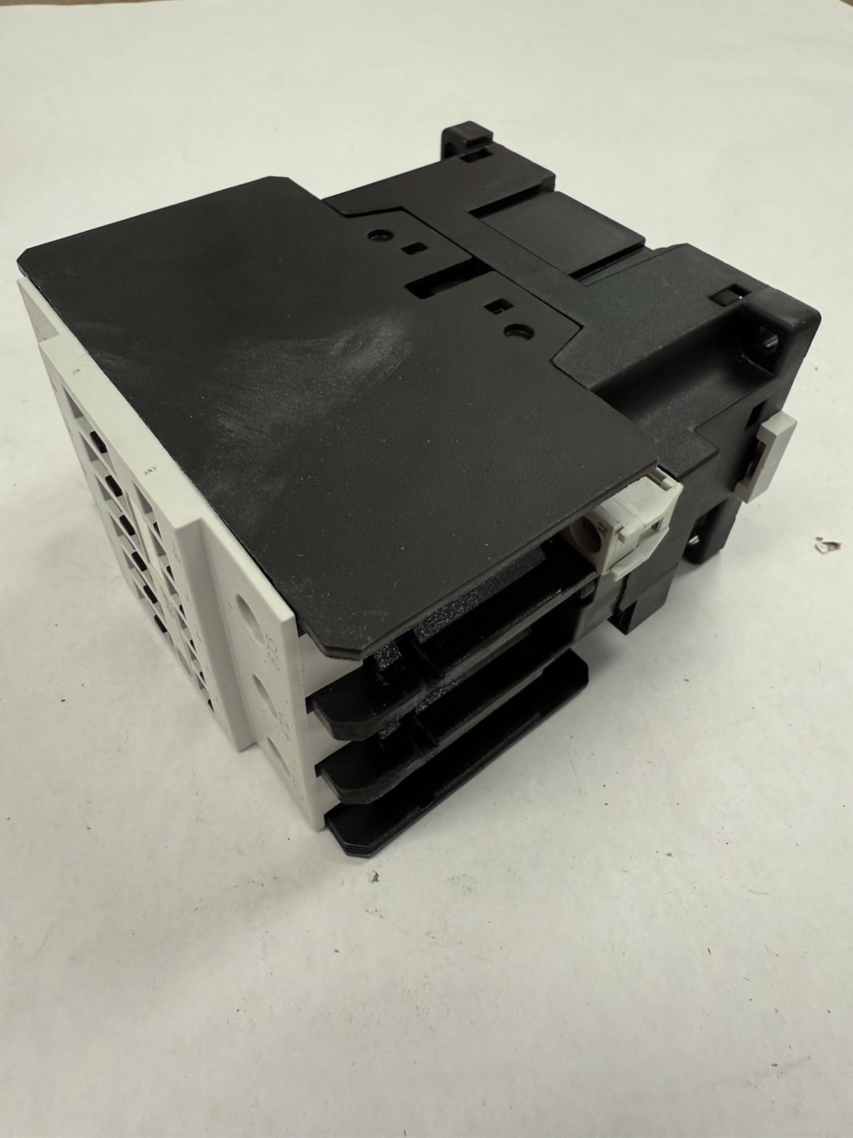 GE CONTACTOR, CL07A311MJ 100A, 40HP AT 480V, 110-120VAC COIL, 50/60HZ