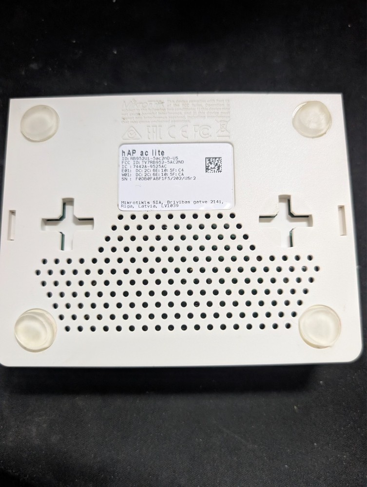 Mikrotik RB952-Ui-5ac2nd - Great Shape - Includes the Power Supply