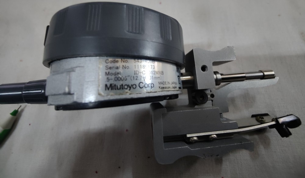 Mitutoyo 543-401B Digimatic Indicator ID-C, With SPC Data Output, Flat