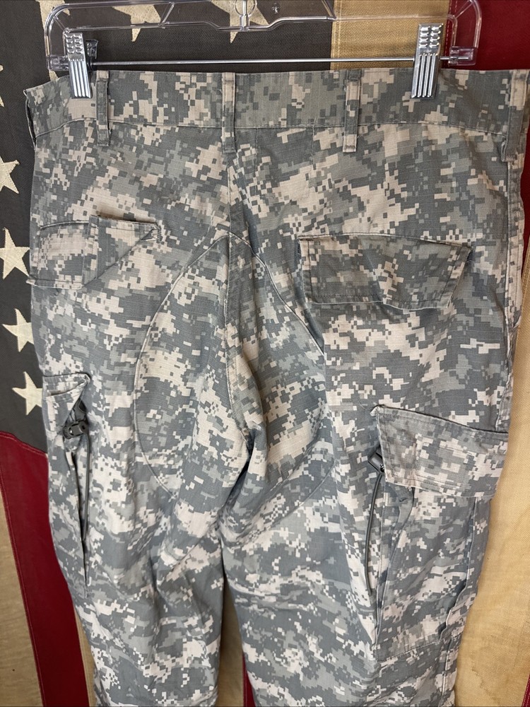 Medium Short - Army Combat Pants ACU Digital Camo USGI B366
