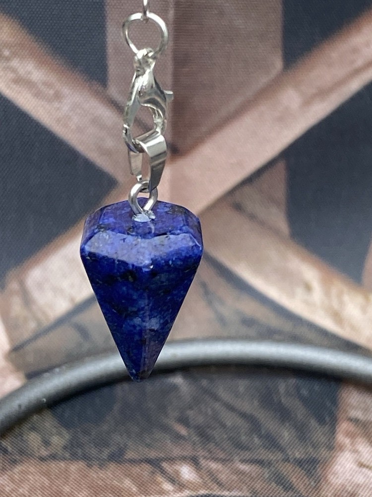 MAGICAL STONE PENDULUMS  DIVINATION METAPHYSICAL