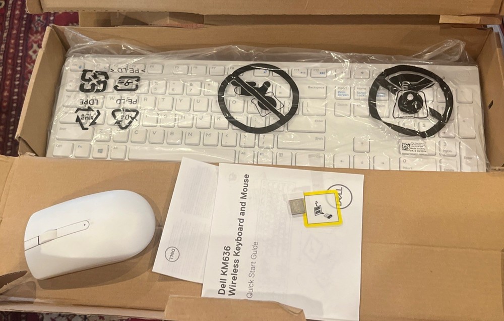 Dell Wireless Keyboard & Mouse KM636 In Original Box With Manual