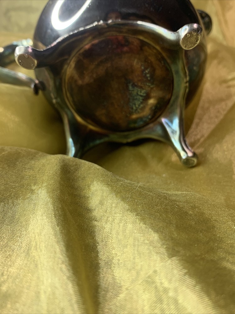 Vintage classic Silver plated footed creamer