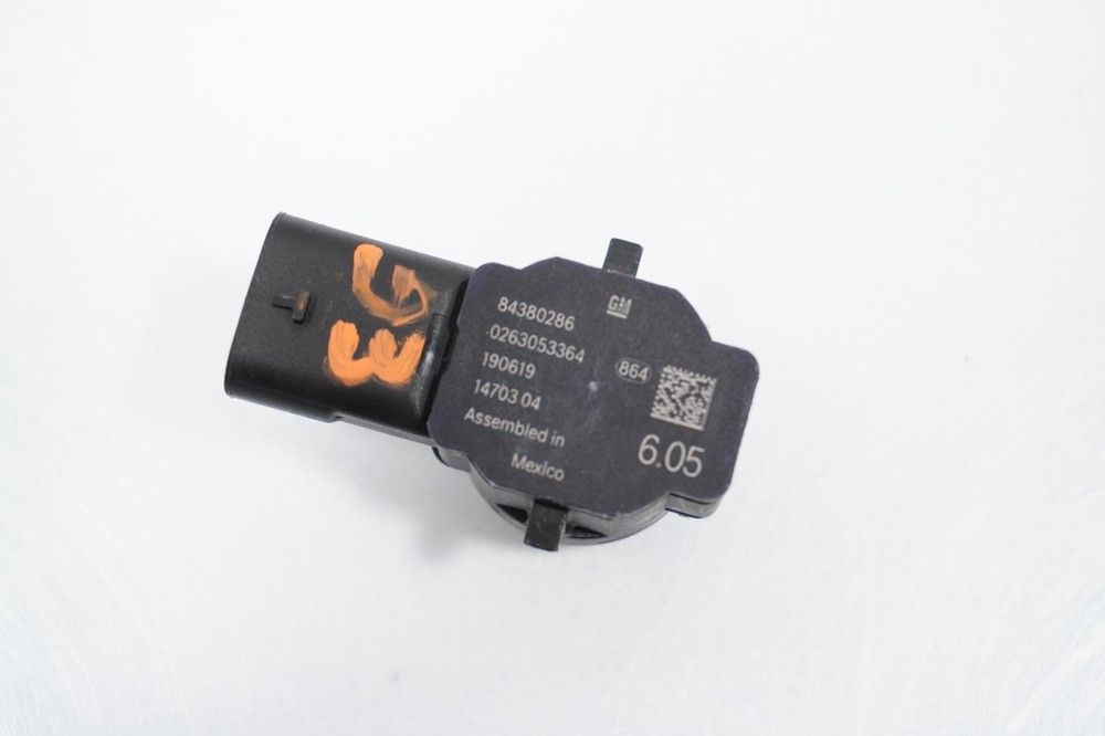 GM 84380286 SILVER PARKING SENSOR PARK ASSIST PDC