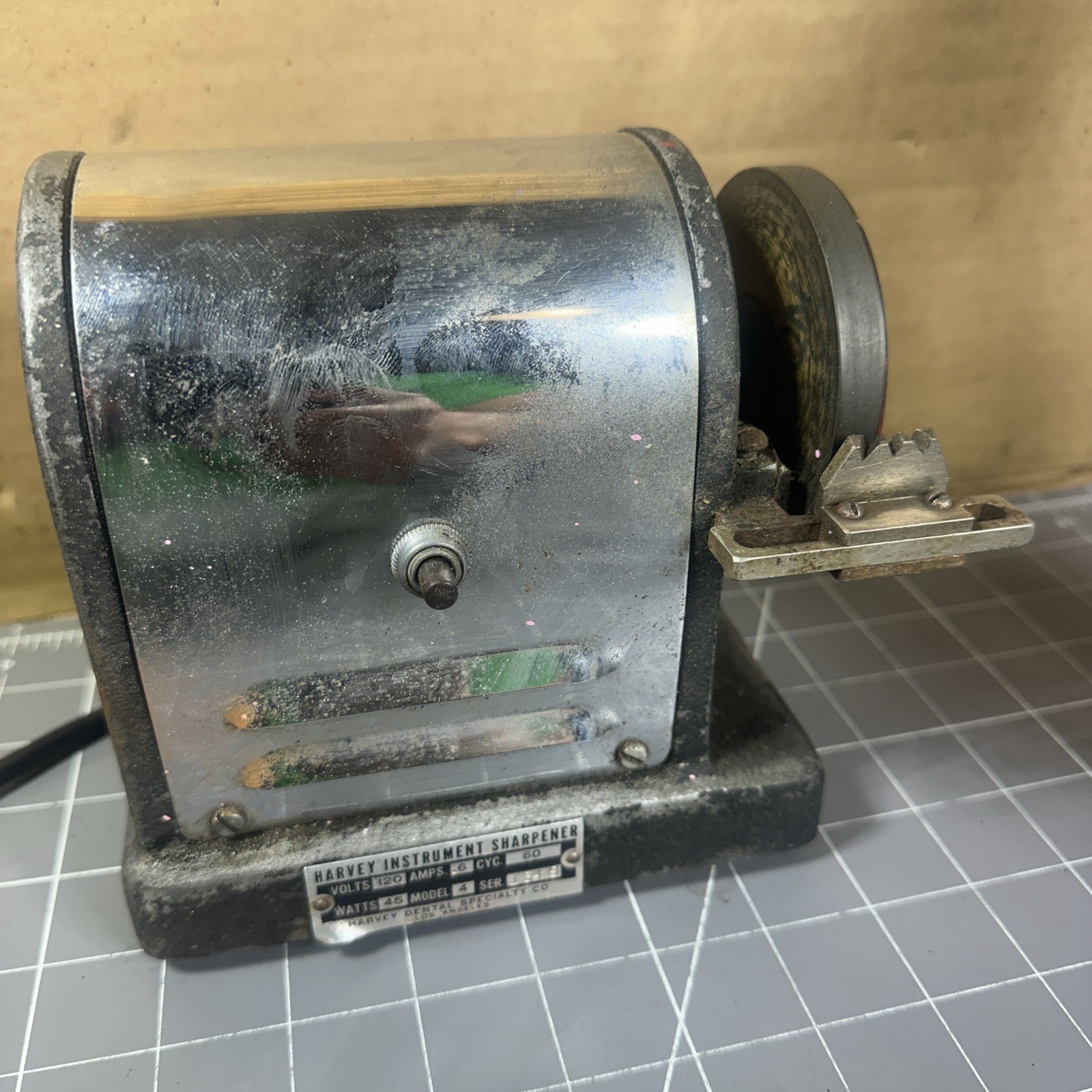 Vintage Harvey Dental Specialty Company Instruments Sharpener Model 4 USA