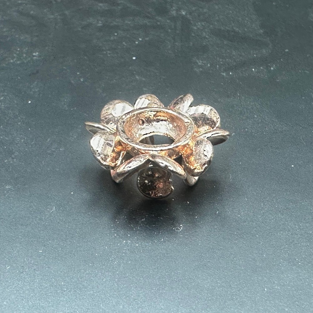 Metal crystal small ball base