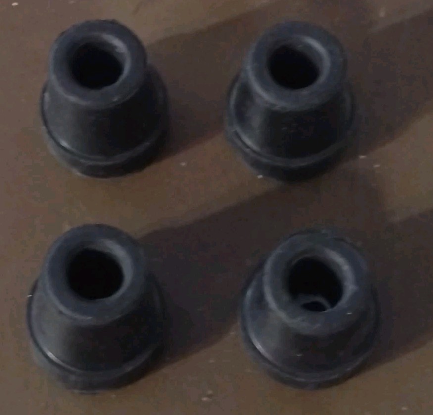 DMI Replacement Quad Cane Tips 1/2 " Black 4 Count Box