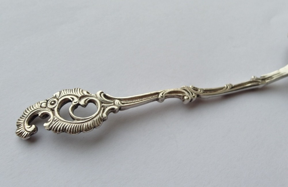 Rococo Spoon/ Serving Spoon, Adam Manns & Son, 800 Silver, around 1900 E438