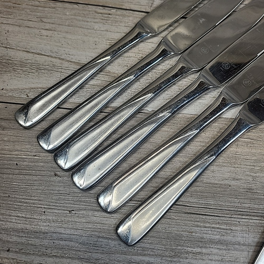 Pfaltzgraff 37 Piece Flatware Silverware Set Setting For 6 With Extras