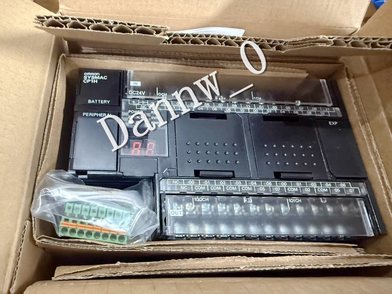 New In Box Omron CP1H-X40DR-D PLC Module