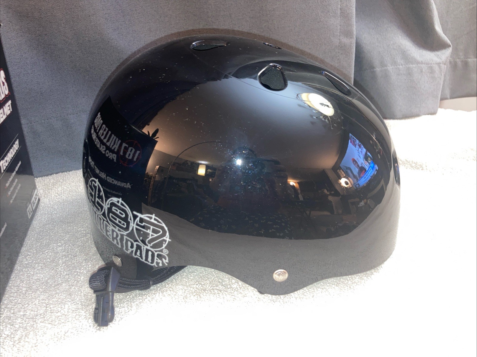 187 KILLER PADS New With Tag Pro Skate Helmet XL Black