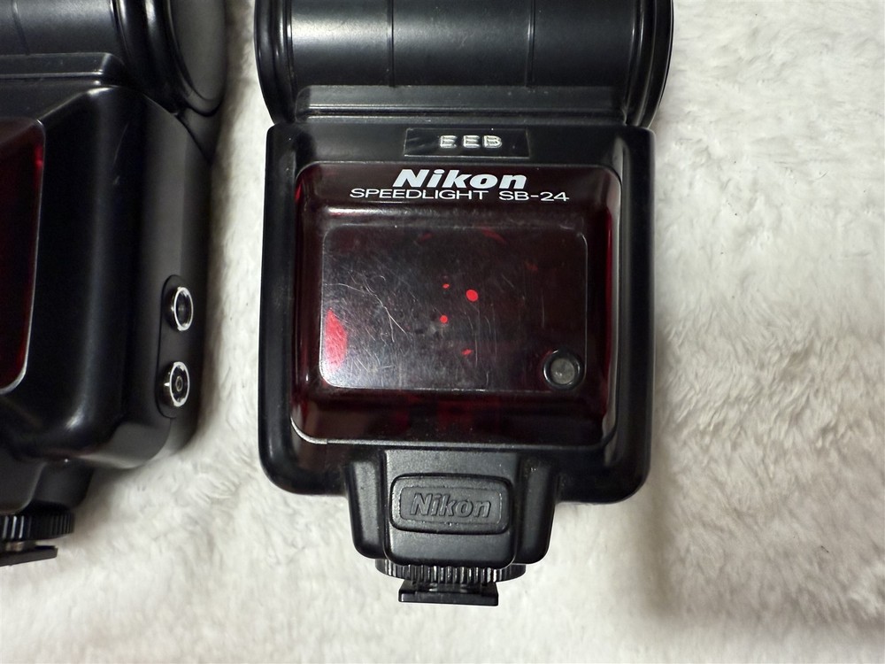 2x NIKON SPEEDLIGHT SB-24 SHOE MOUNT FLASH "UNTESTED"