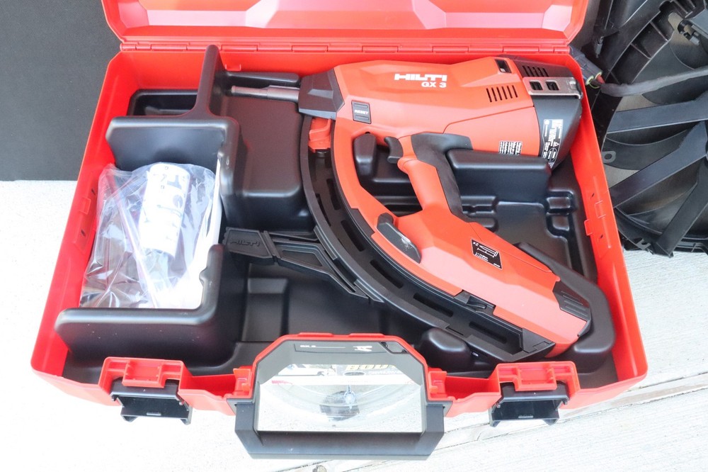 GX 3 Gas-actuated fastening tool
