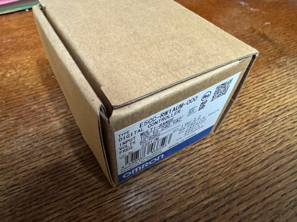 Omron, E5CC-RW1AUM-000, Digital Temp Controller