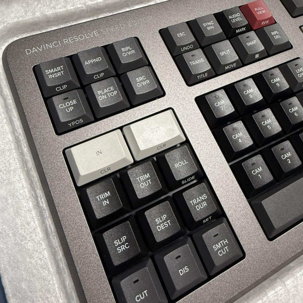 Blackmagic Design DaVinci Resolve Speed Editor Black