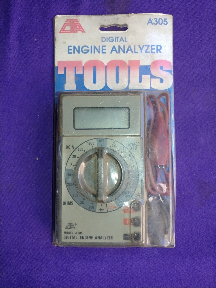 Vintage Digital Diagnostic Engine Analyzer Model A305 Auto Volt Ohm Tach RPM
