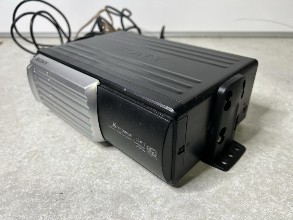 Sony CDX-656 Compact 10-Disc CD Changer For Car Black Untested