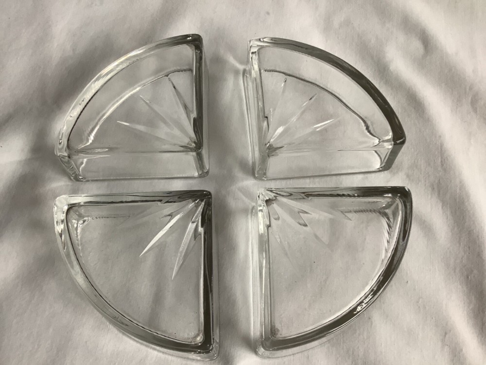 Sheffield Reproduction Silver Plated Serving Dish/Basket W/Glass Inserts &Handle