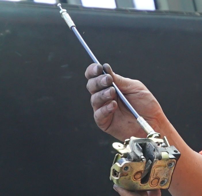 Metal Cable Fix Ford E150 E250 E350 Side Door Latch for Hinged Door Handle 2pcs