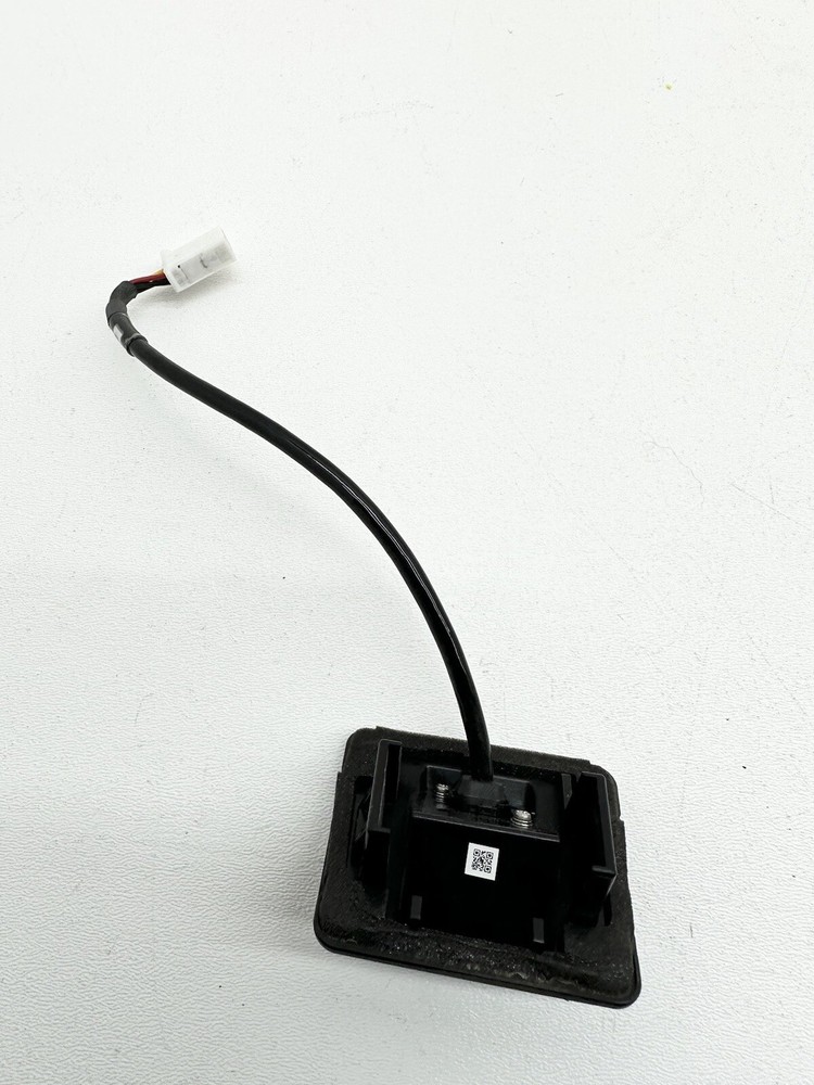 Camera/projector SUBARU IMPREZA 17 - 22 camera decklid mounted OEM