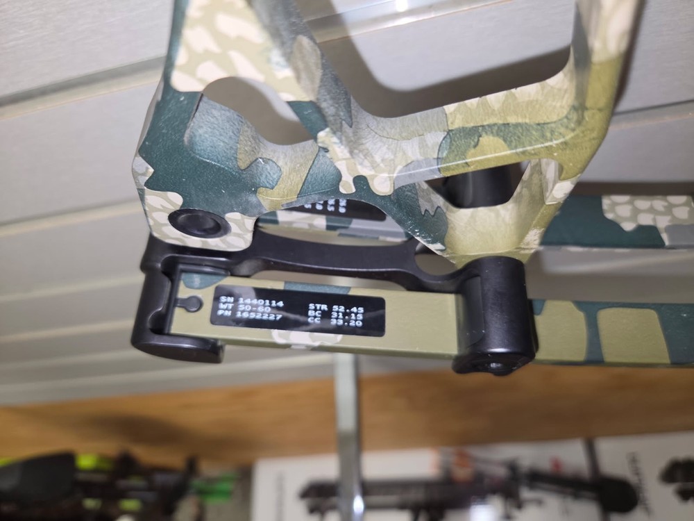 Hoyt Eclipse compound bow