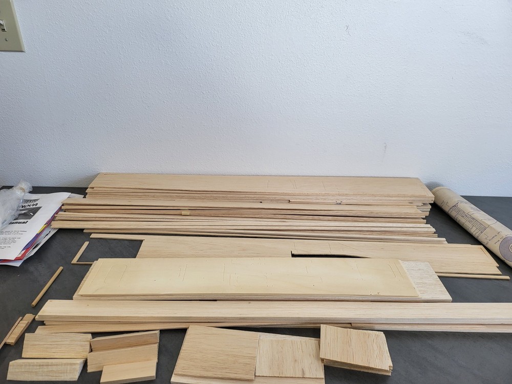 MORRIS HOBBIES "BALSA NOVA" SPORT/PATTERN RC MODEL AIRPLANE KIT