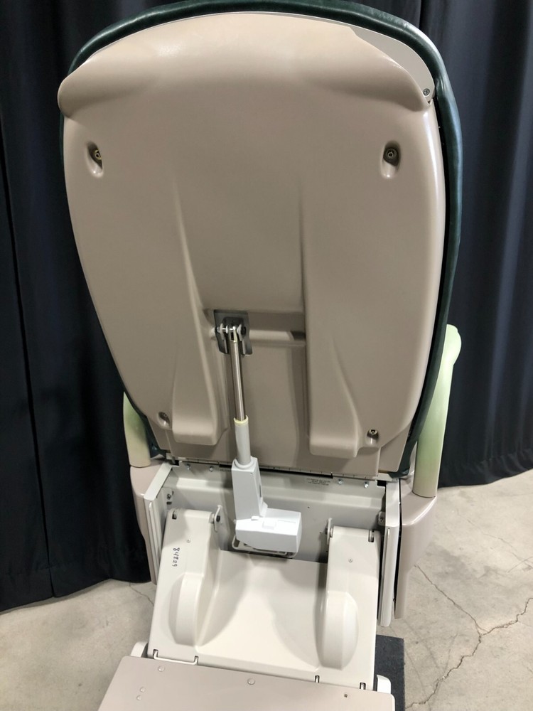 Brewer 6500 Access High-Low Exam Table