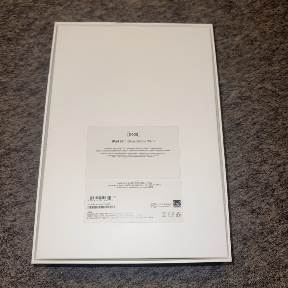 Apple iPad 9th Generation 64GB Space Gray WiFi (Empty Box)