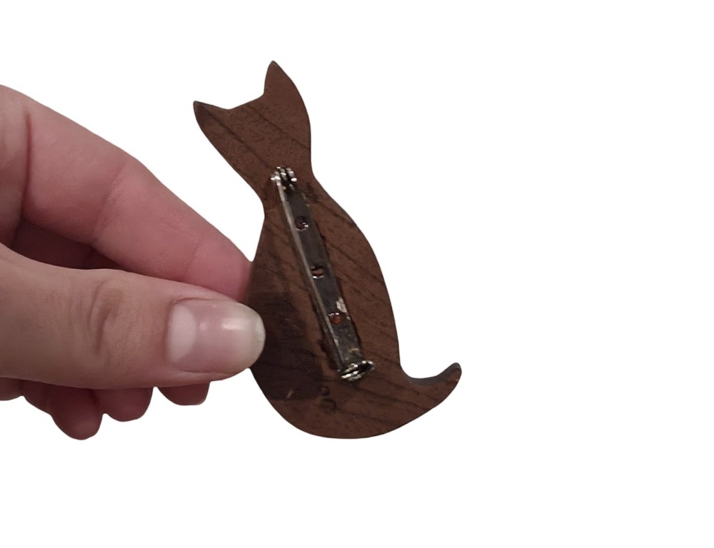 Wood Walnut Cat Brooch