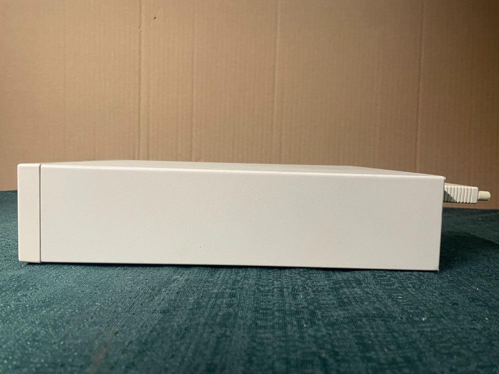 QUANTUM External Tape Drive P/N: BH2BA-YF Model: DLT VS160e
