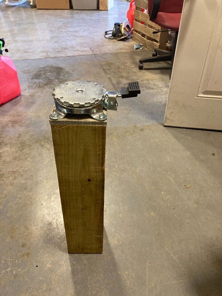 360 Degree Cantilever Umbrella Rotation Swivel Base Pedal Part