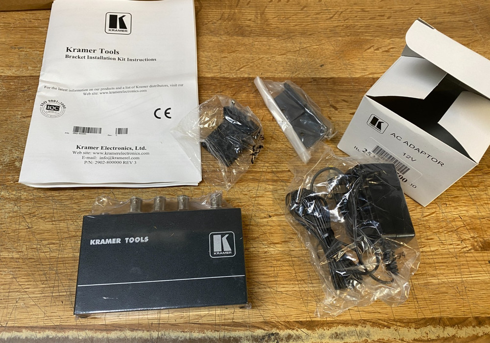 Kramer VM-3VN Composite Video 1:3