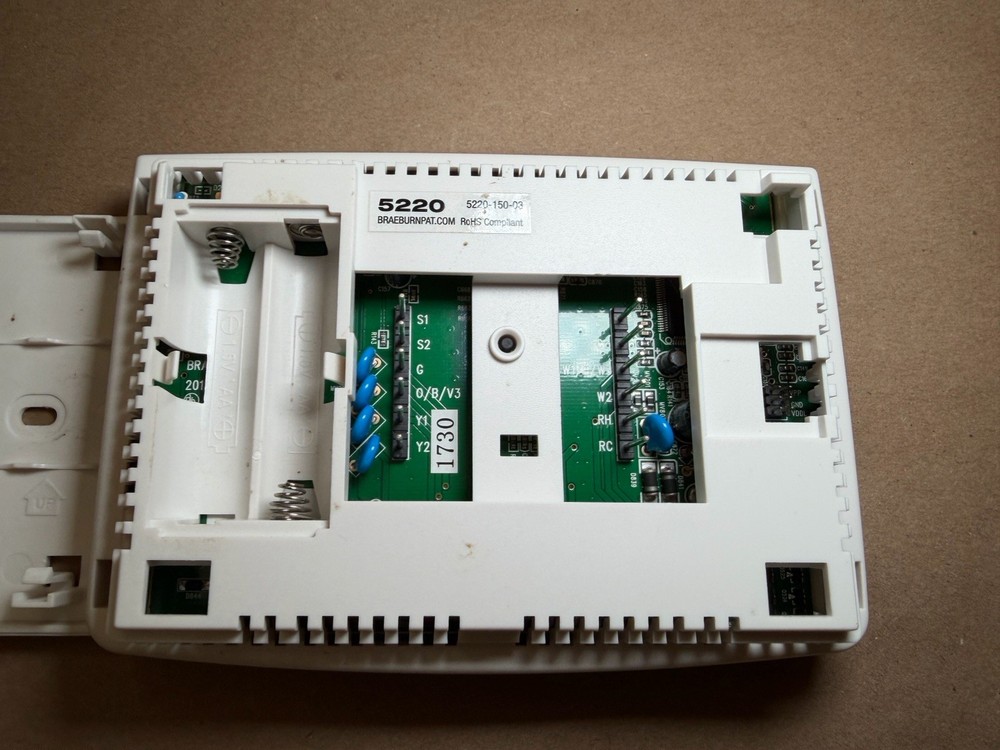 Braeburn 5220 Universal Programmable Thermostat