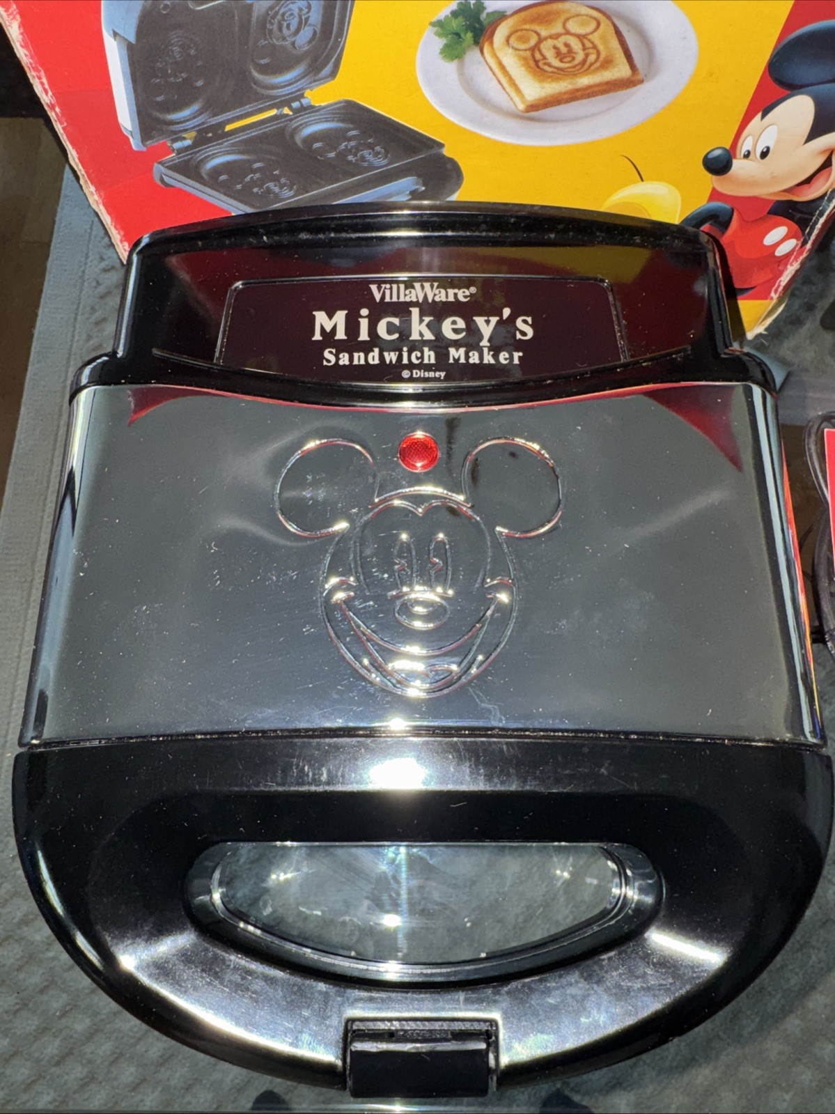 Vintage Disney Mickey Mouse Sandwich Maker by VillaWare 5555-03 (Used Once)