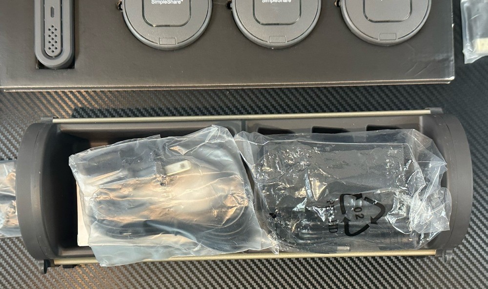 InFocus INA-SIMPS1 SimpleShare Presentation System with Charging Cradle