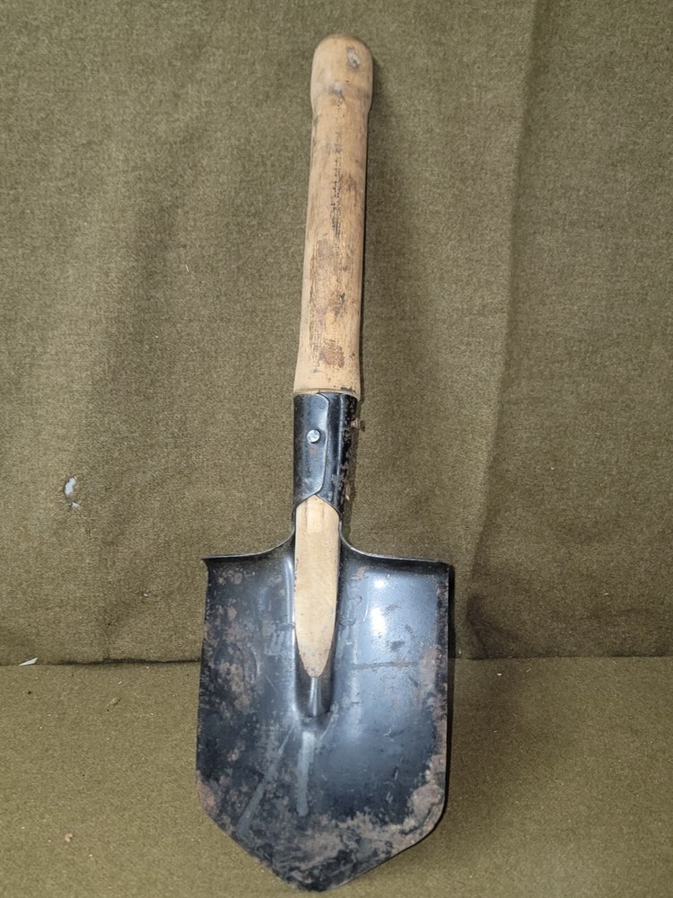 Russiam Military Entrenching Tool Dated 1988