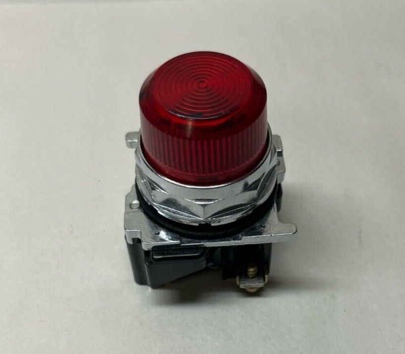 Cutler-Hammer 10250T Red Indicator Light (DE)