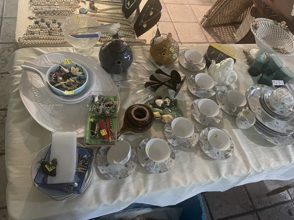 Necklaces, Table, Storage Cabinet, houseware