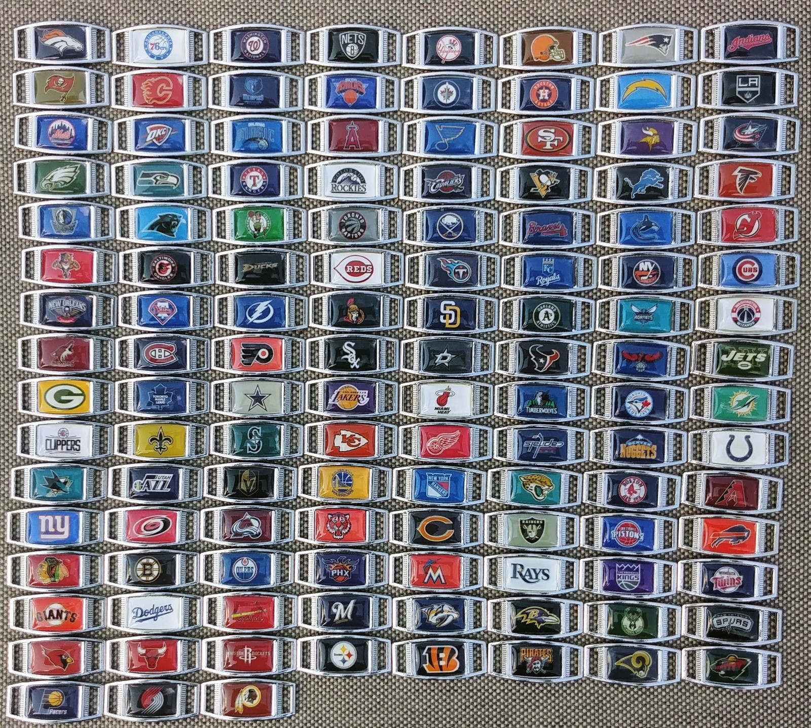 NFL, MLB, NHL, & NBA Oval/ Rounded Rectangular Charms For Shoelaces or Paracord